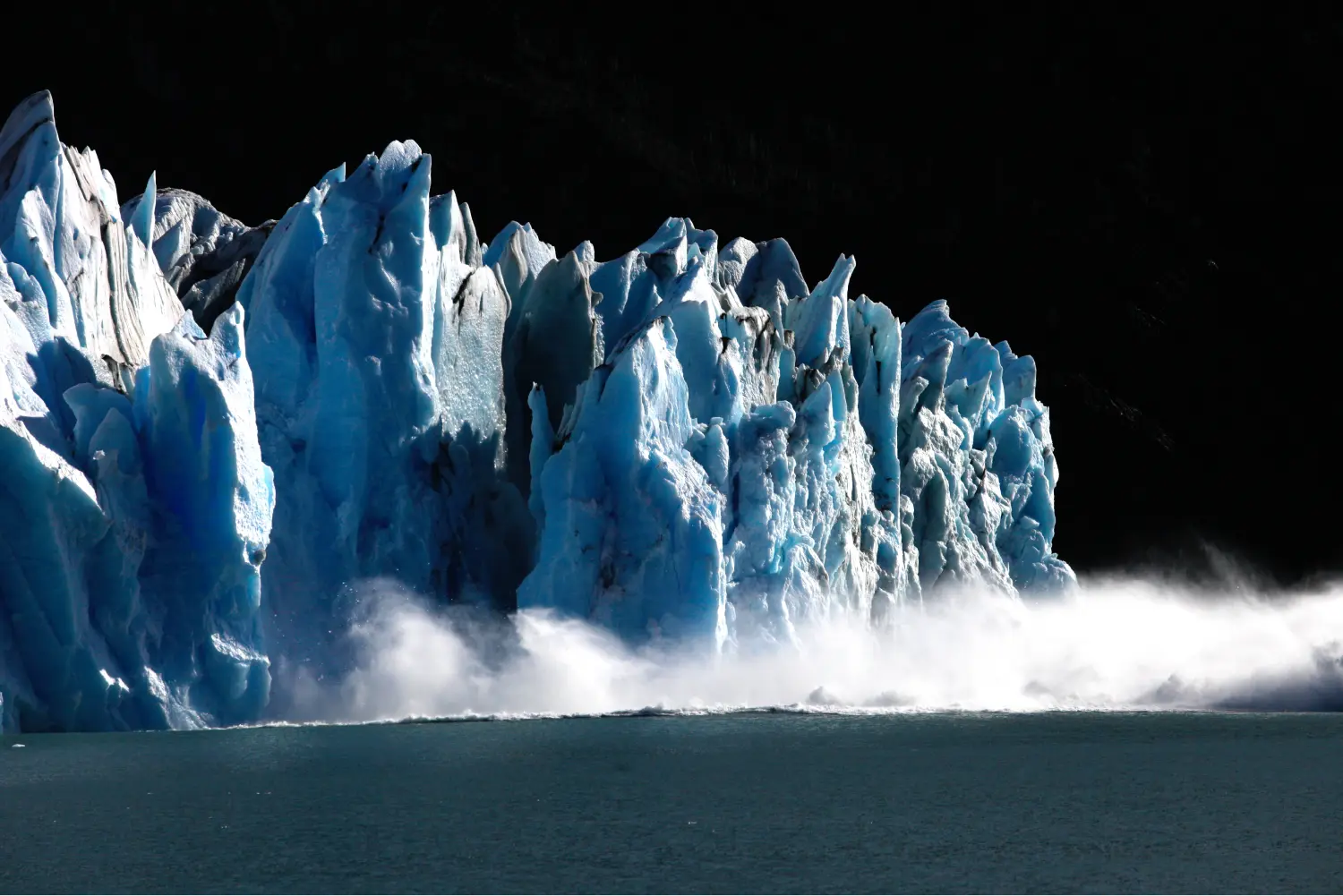 Aeropuerto y Glaciar Perito Moreno